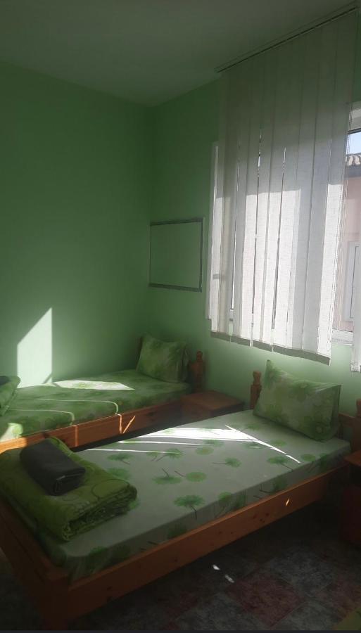 Хотел Елит Kostinbrod Zewnętrze zdjęcie