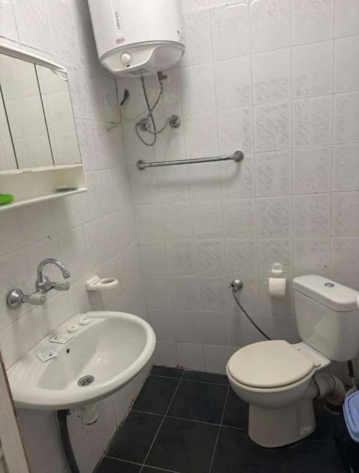 Хотел Елит Kostinbrod Zewnętrze zdjęcie