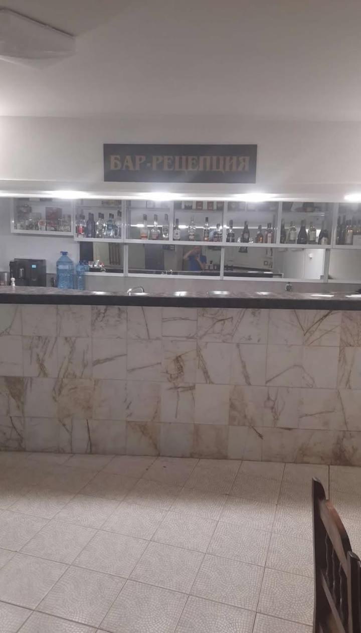 Хотел Елит Kostinbrod Zewnętrze zdjęcie